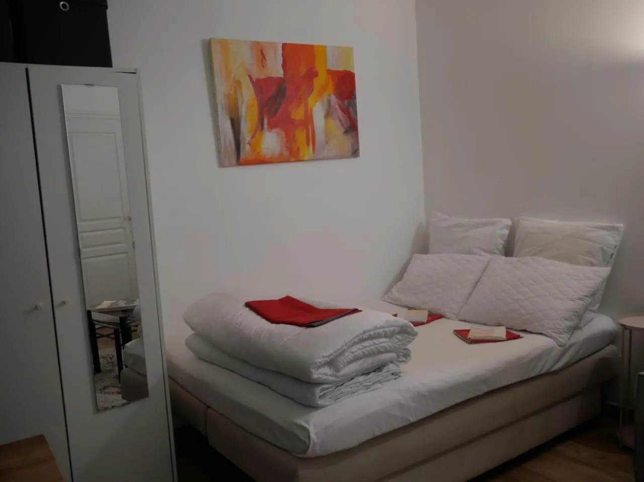 A Studio In Heart Of Montmart Sacre Coeur Parigi